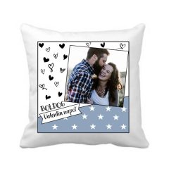 parna-szerelmes-fotoval-szivekkel-valentin-napra-kek